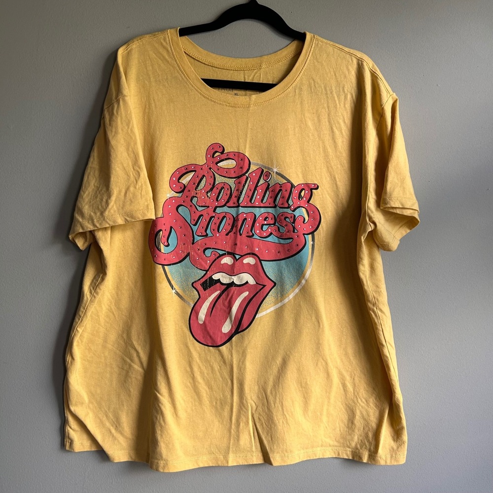 Time and Tru Rolling Stones Rhinestone Graphic T-Shirt Yellow XL 16-18